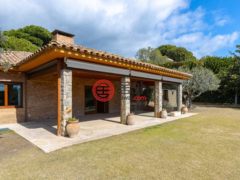西班牙BarcelonaSant Andreu de Llavaneres的独栋别墅，Baixada del Puntó 11，编号73626985