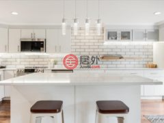 美国俄勒冈州莱克奥斯韦戈的公寓，4268 WOODSIDE CIR，编号76738387