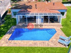 西班牙加泰罗尼亚Castell d'Aro, Platja d'Aro s'Agaró的独栋别墅，Carrer Maria Aurèlia Capmany 24，编号75467951