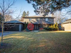 加拿大安大略省多伦多的独栋别墅，57 Sandringham Dr，编号76619576
