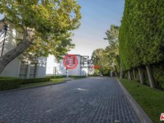 美国加州洛杉矶的独栋别墅，200 S Mapleton Dr，编号75448865